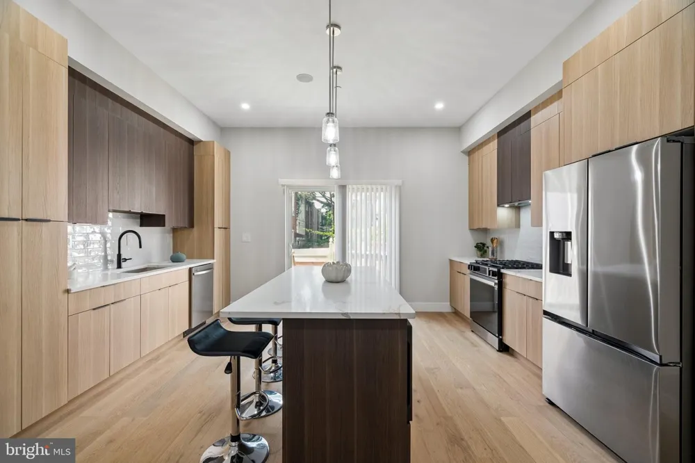 609 E LOCUST AVENUE Philadelphia, PA 19144