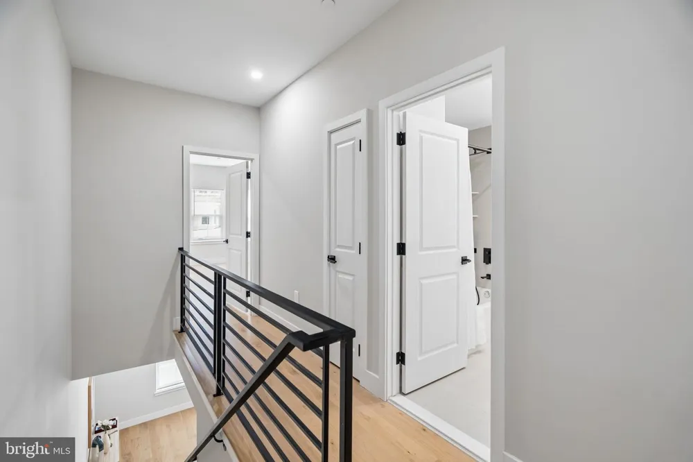 609 E LOCUST AVENUE Philadelphia, PA 19144