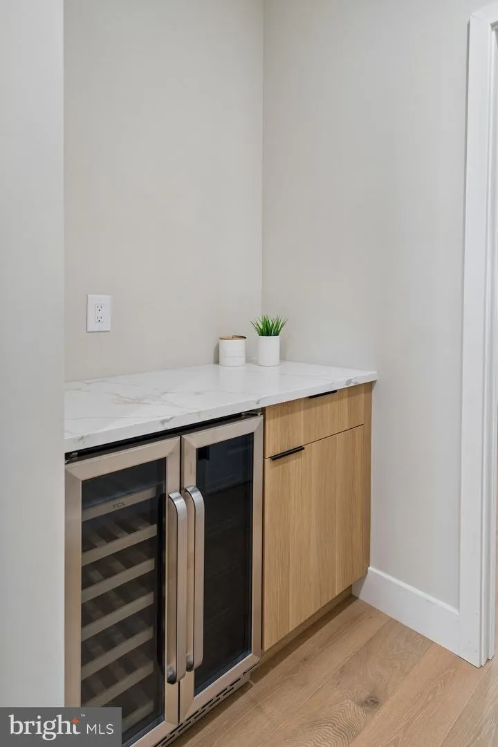 609 E LOCUST AVENUE Philadelphia, PA 19144
