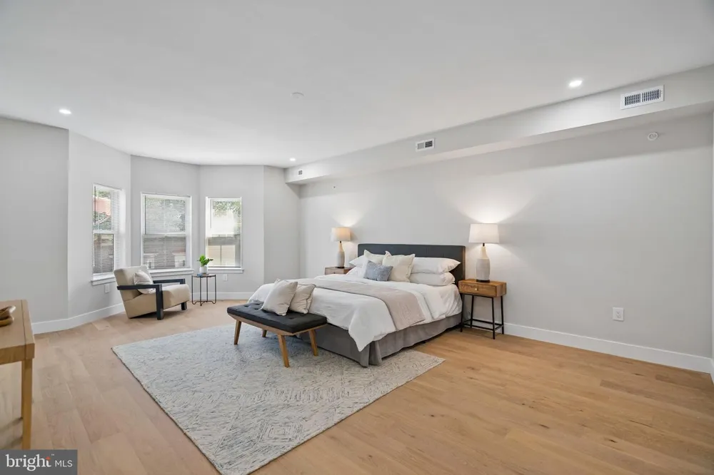 609 E LOCUST AVENUE Philadelphia, PA 19144