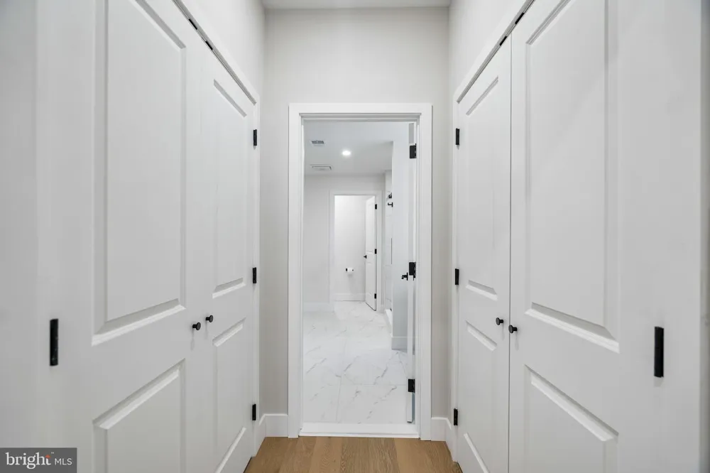609 E LOCUST AVENUE Philadelphia, PA 19144