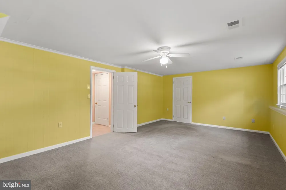 1560 GREENLAWN ROAD Paoli, PA 19301