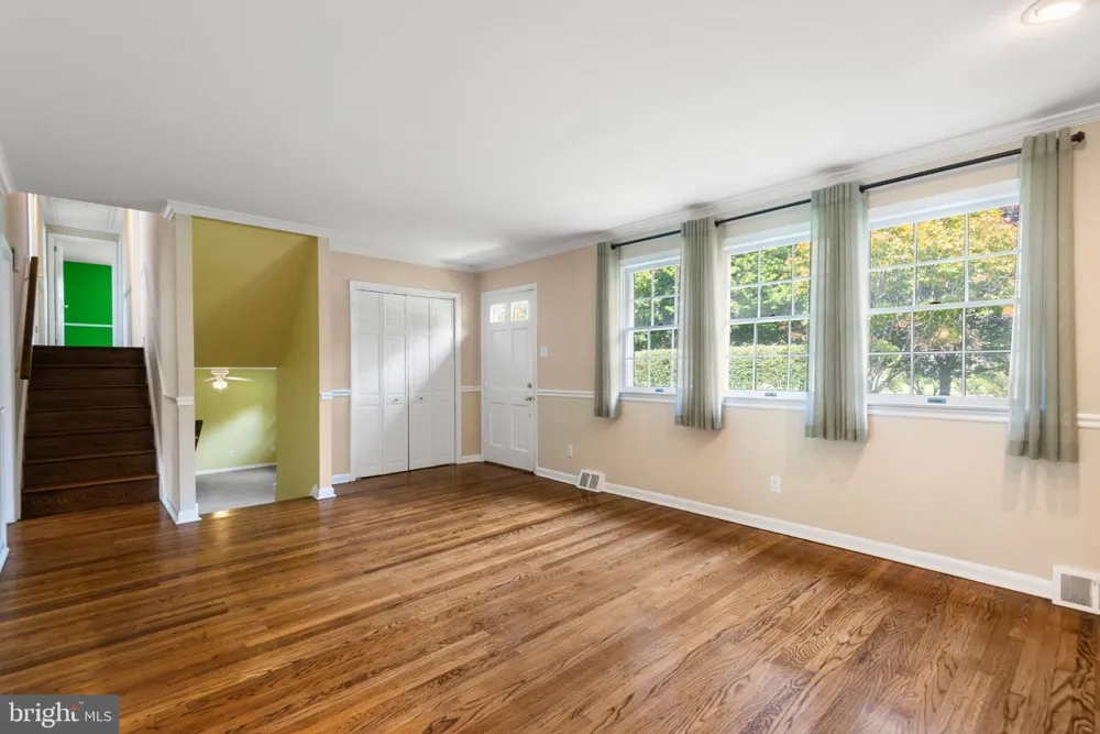 1560 GREENLAWN ROAD Paoli, PA 19301