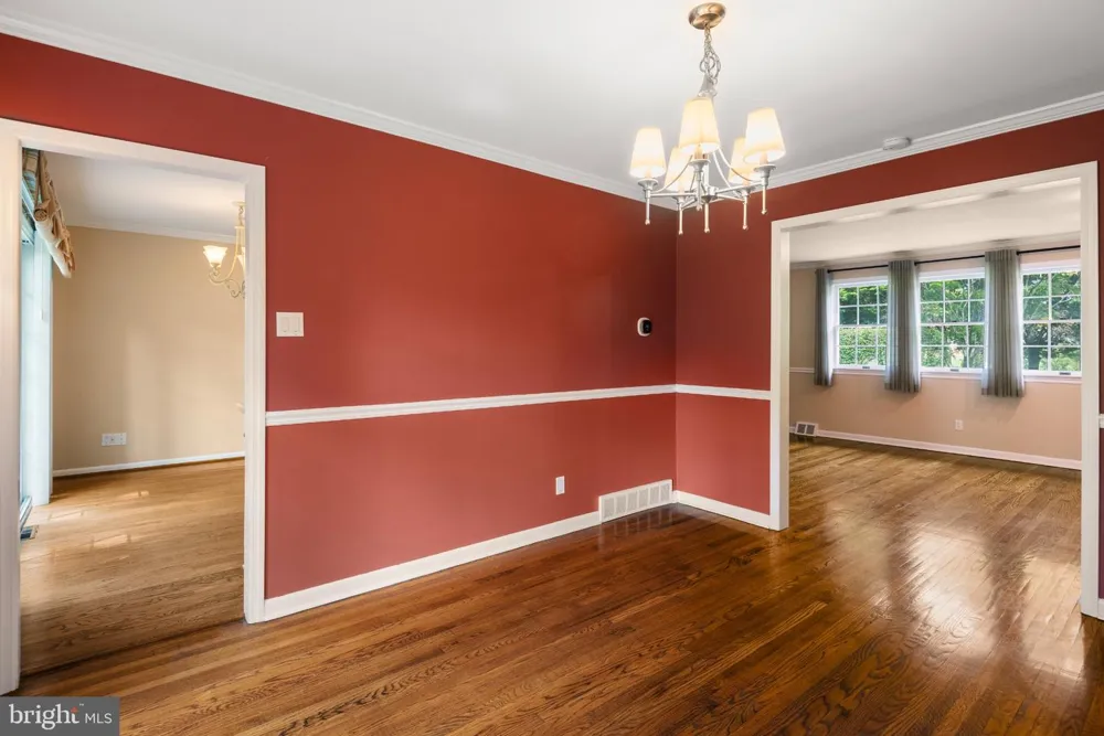 1560 GREENLAWN ROAD Paoli, PA 19301