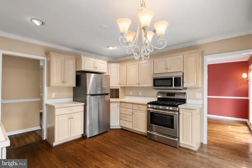 1560 GREENLAWN ROAD Paoli, PA 19301