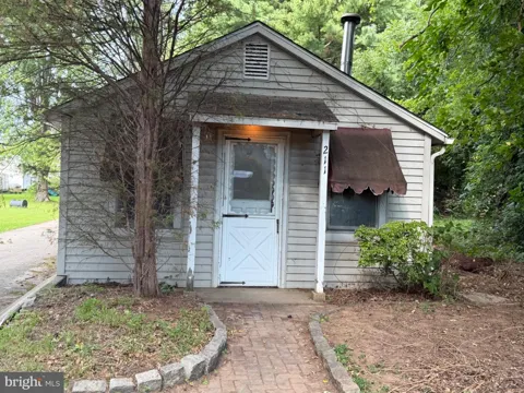 211 PERKIOMEN AVENUE #          