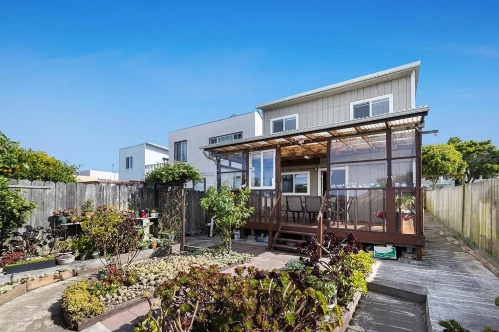 844 Brunswick Street San Francisco, CA 94112