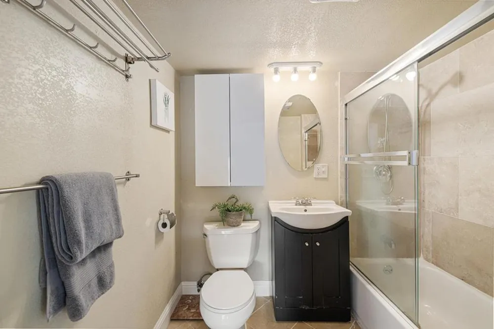 844 Brunswick Street San Francisco, CA 94112
