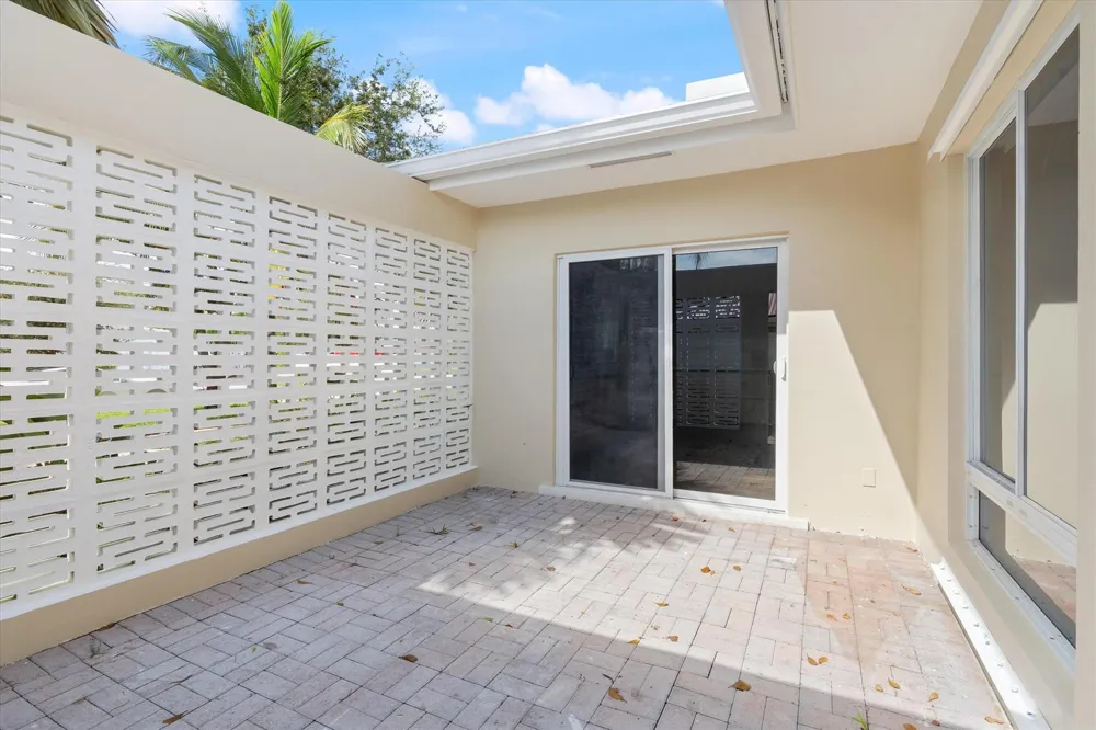 1931 NE 62ND STREET Fort Lauderdale, FL 33308