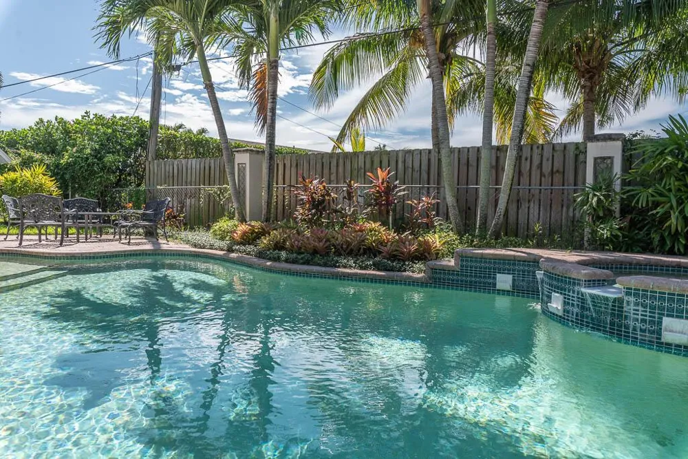 810 SW 3rd Street Boca Raton, FL 33486