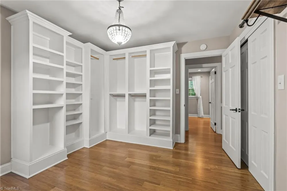 1048 Pine Lake Drive Winston-Salem, NC 27105