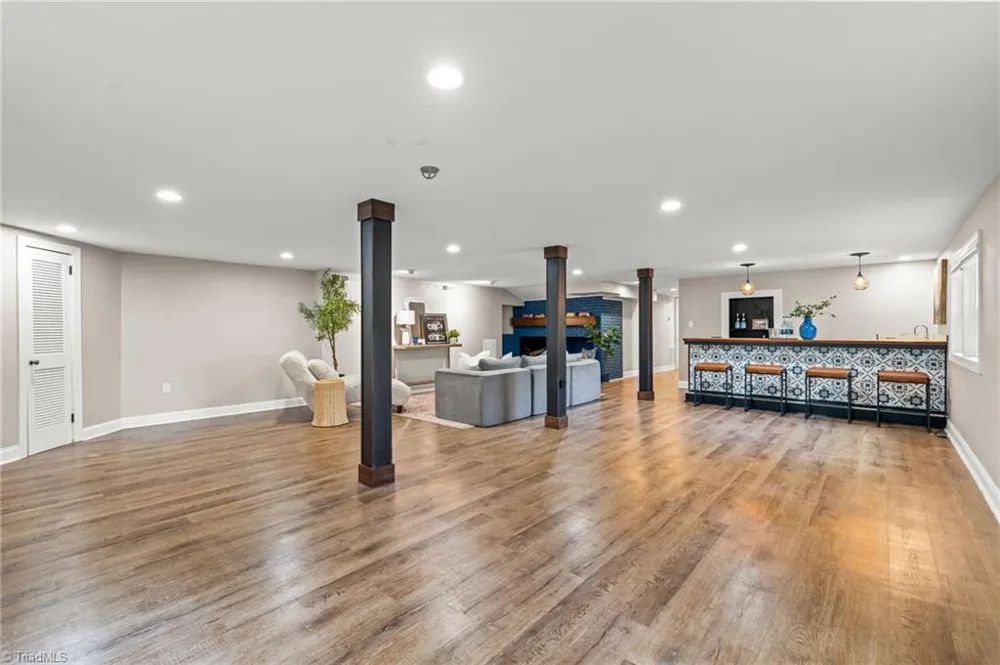 1048 Pine Lake Drive Winston-Salem, NC 27105