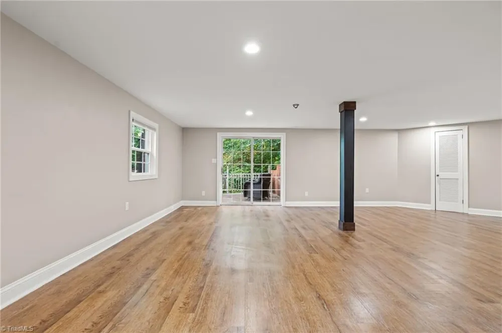 1048 Pine Lake Drive Winston-Salem, NC 27105