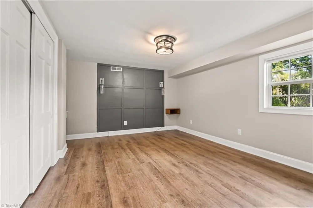 1048 Pine Lake Drive Winston-Salem, NC 27105