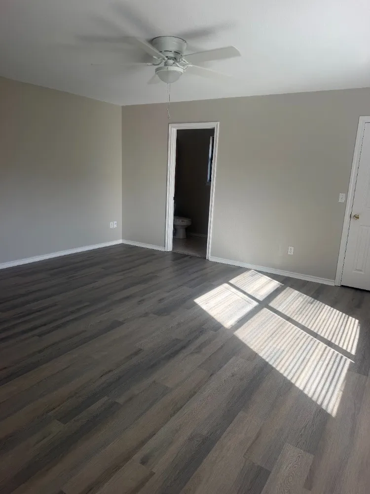 910 Austin Weatherford, TX 76086
