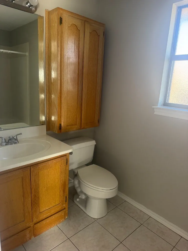 910 Austin Weatherford, TX 76086