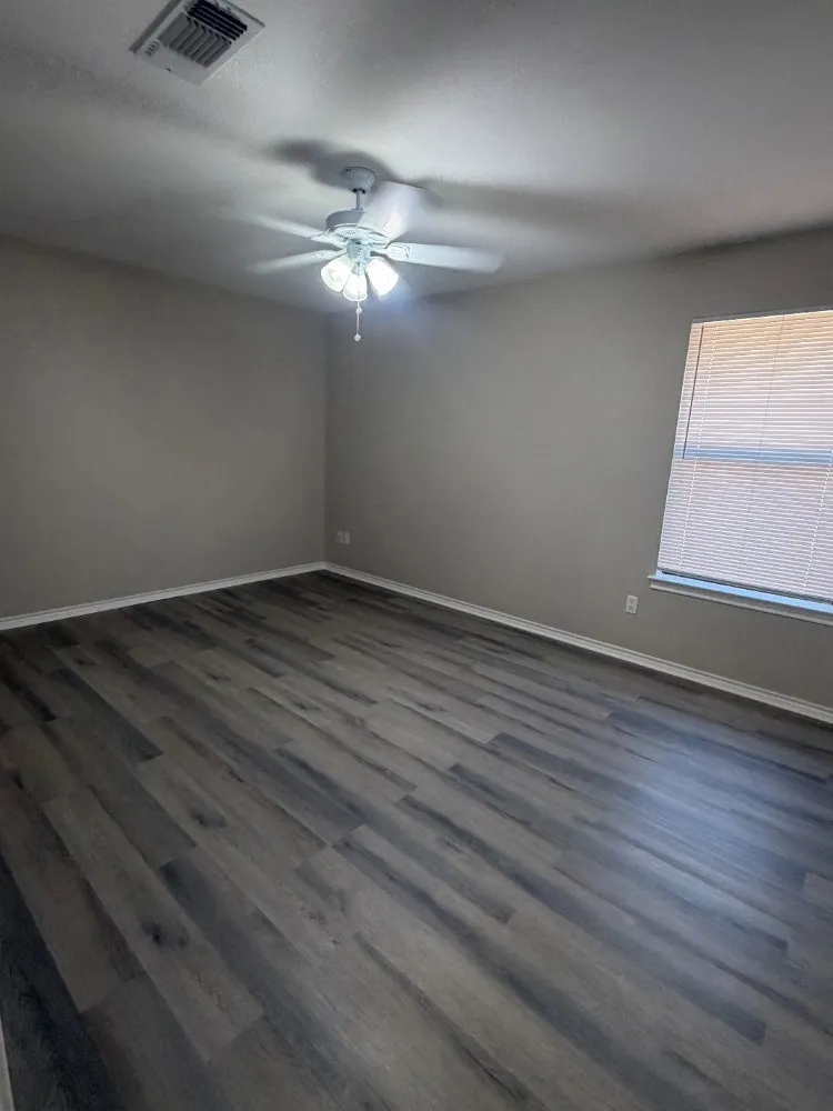 910 Austin Weatherford, TX 76086