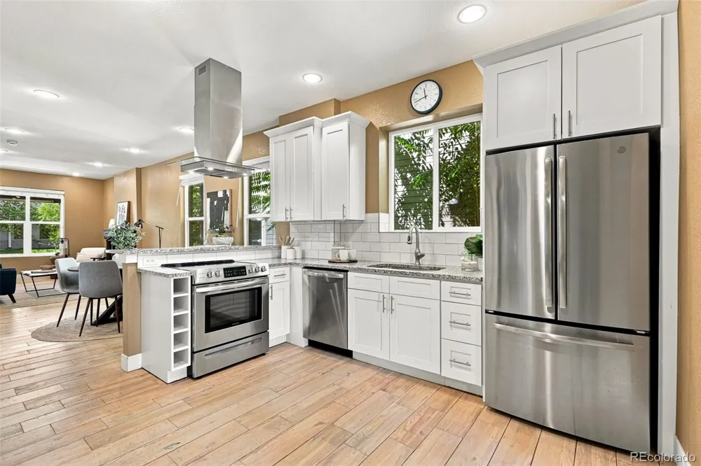 2928 High Street Denver, CO 80205