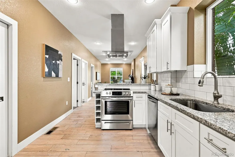 2928 High Street Denver, CO 80205