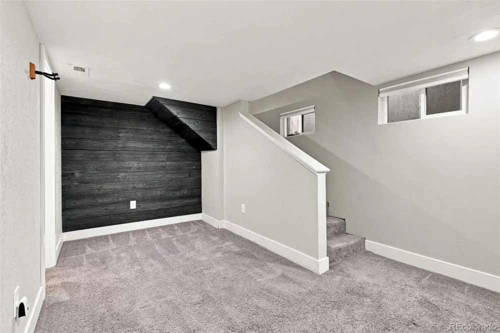 2928 High Street Denver, CO 80205