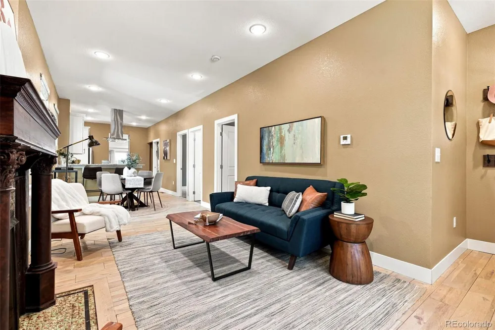 2928 High Street Denver, CO 80205