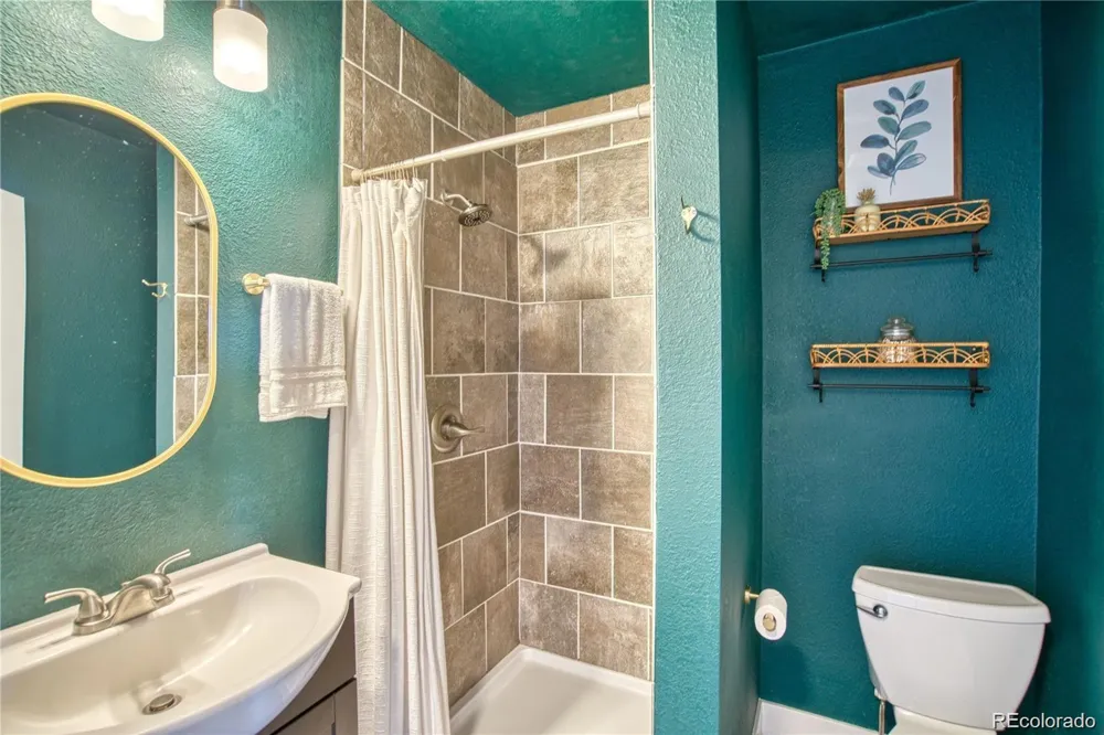 2001 5th Avenue Greeley, CO 80631