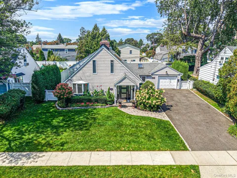 2115 Randall Avenue