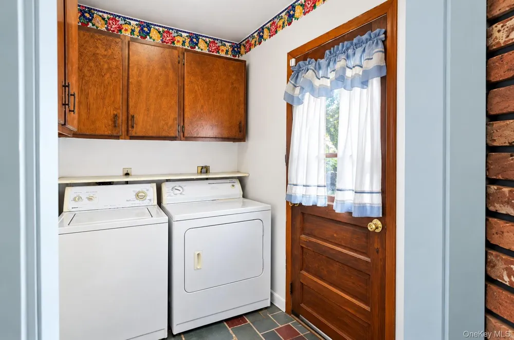 126 Dahlia Drive Mastic Beach, NY 11951
