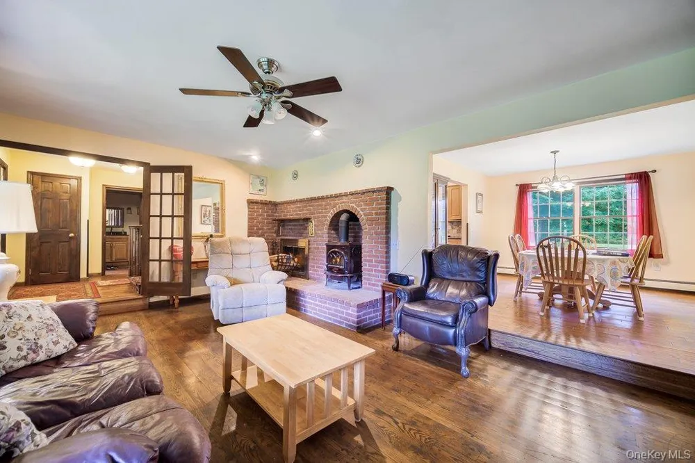 38 Nine Partners Road Staatsburg, NY 12580