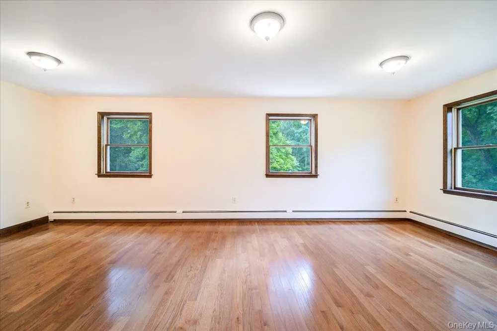 38 Nine Partners Road Staatsburg, NY 12580