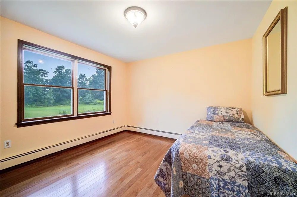 38 Nine Partners Road Staatsburg, NY 12580
