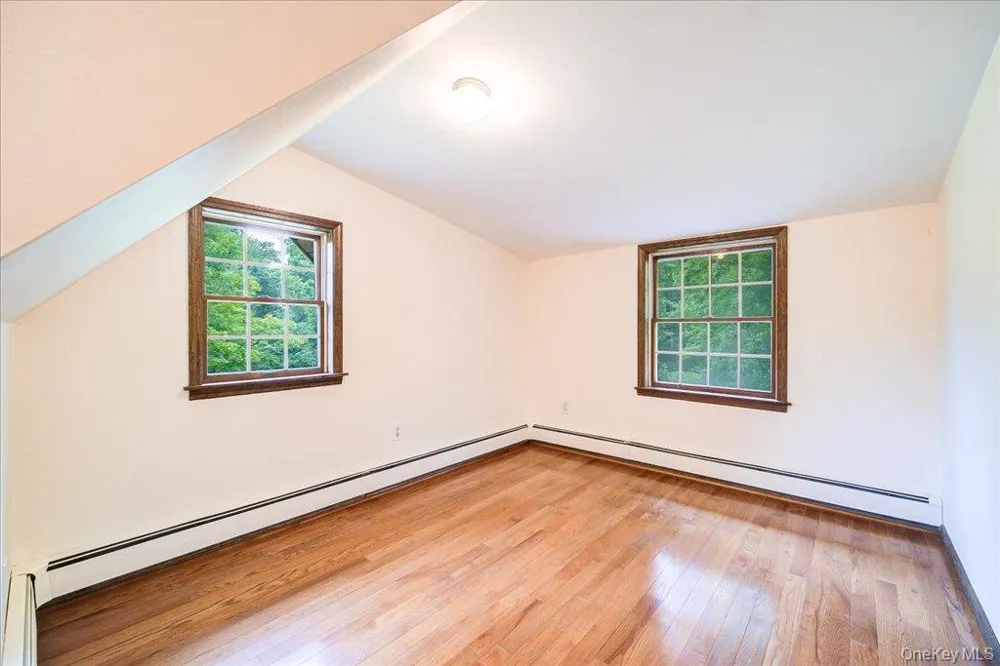 38 Nine Partners Road Staatsburg, NY 12580