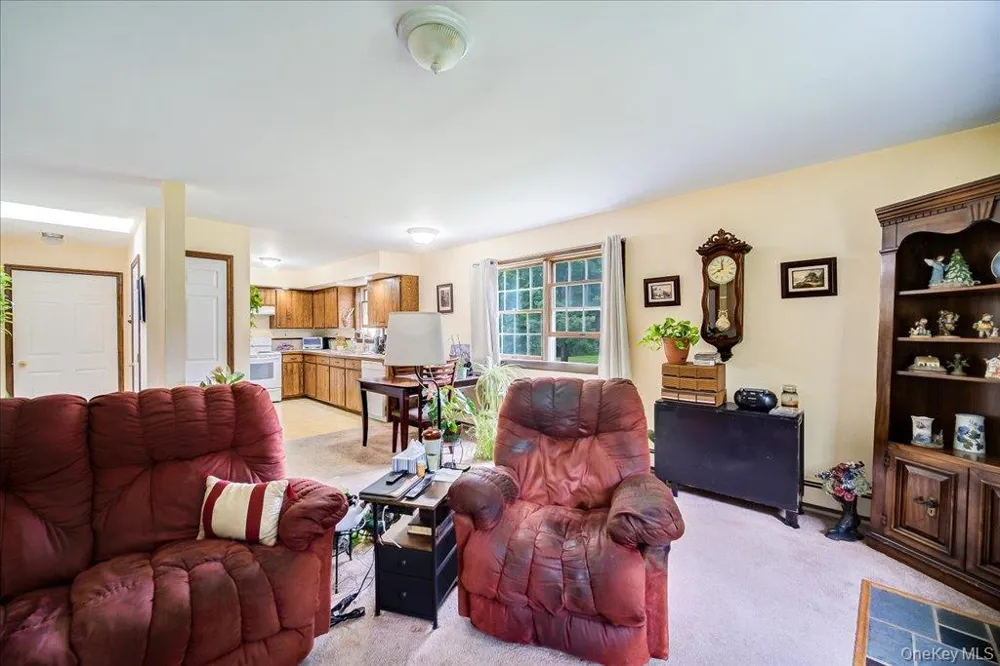 38 Nine Partners Road Staatsburg, NY 12580