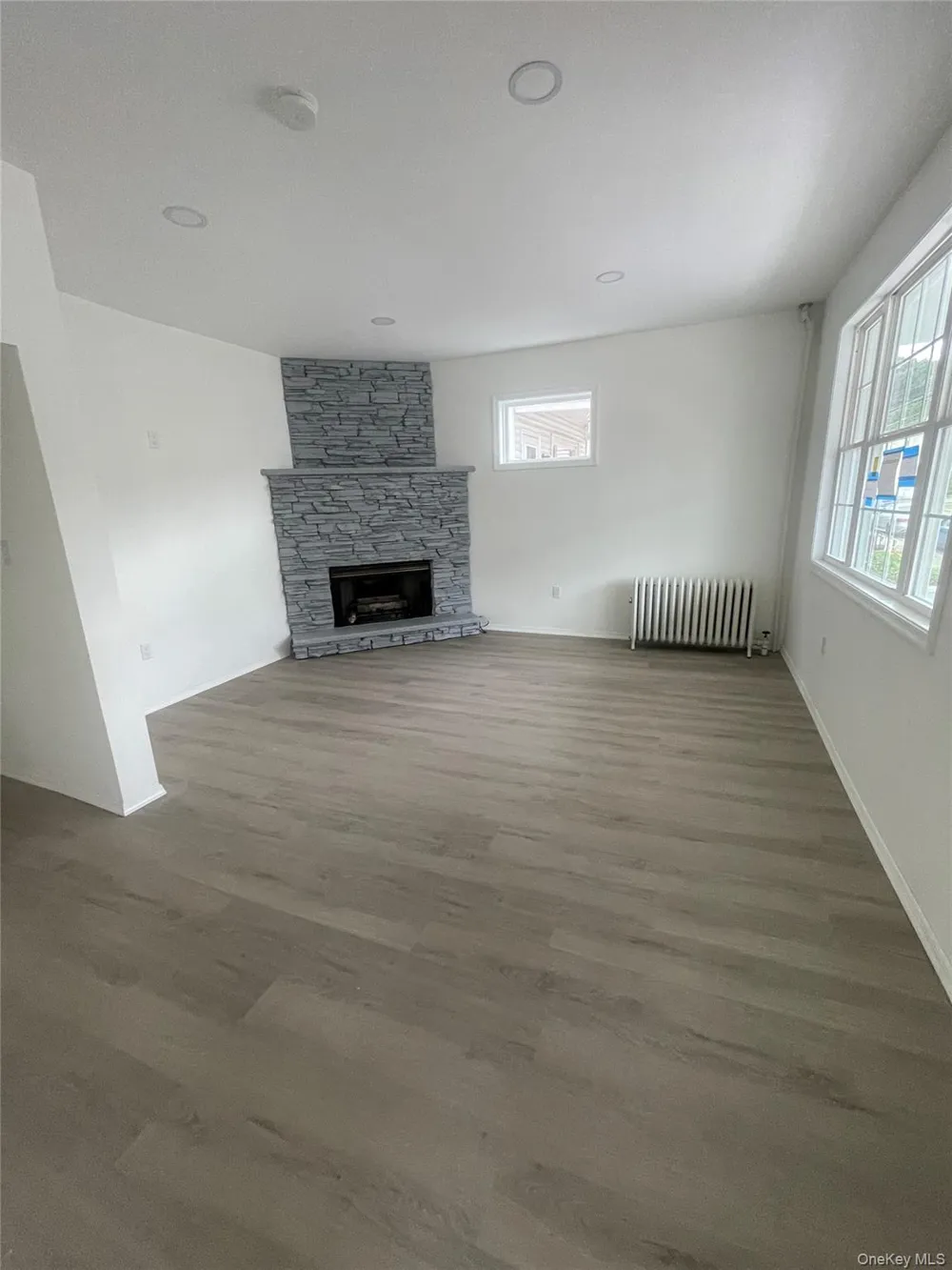 42 knox Street Call Listing Agent, PA 18706