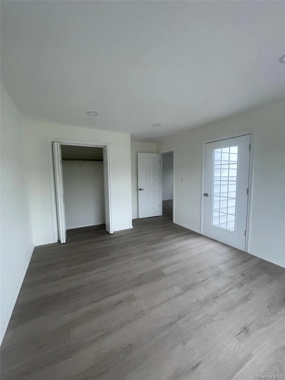 42 knox Street Call Listing Agent, PA 18706