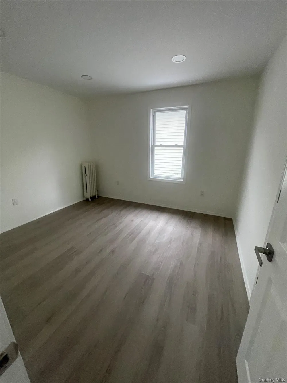 42 knox Street Call Listing Agent, PA 18706