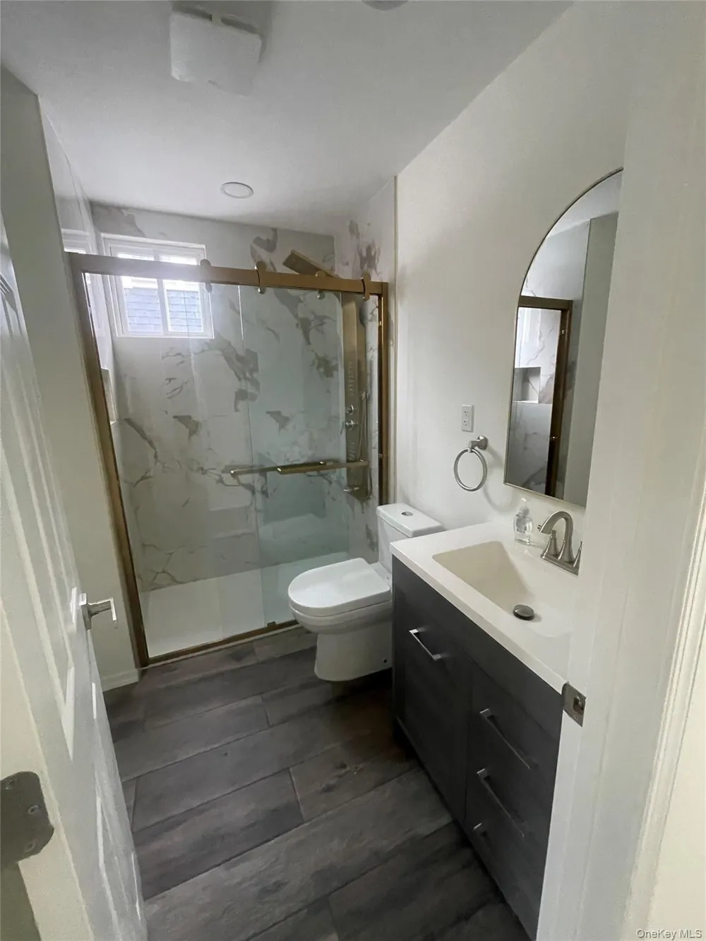 42 knox Street Call Listing Agent, PA 18706