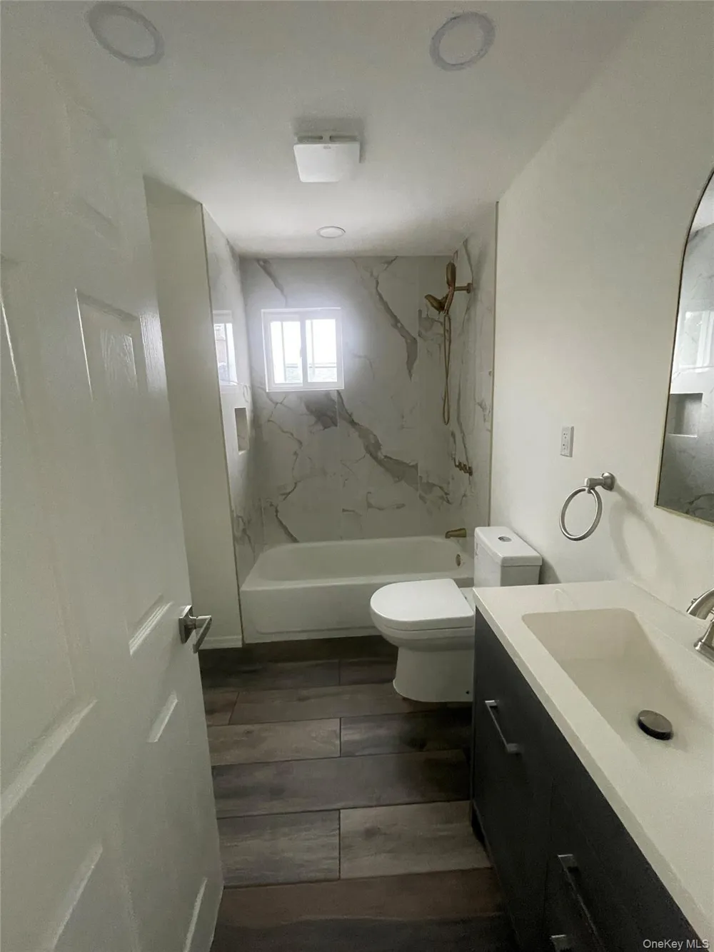 42 knox Street Call Listing Agent, PA 18706