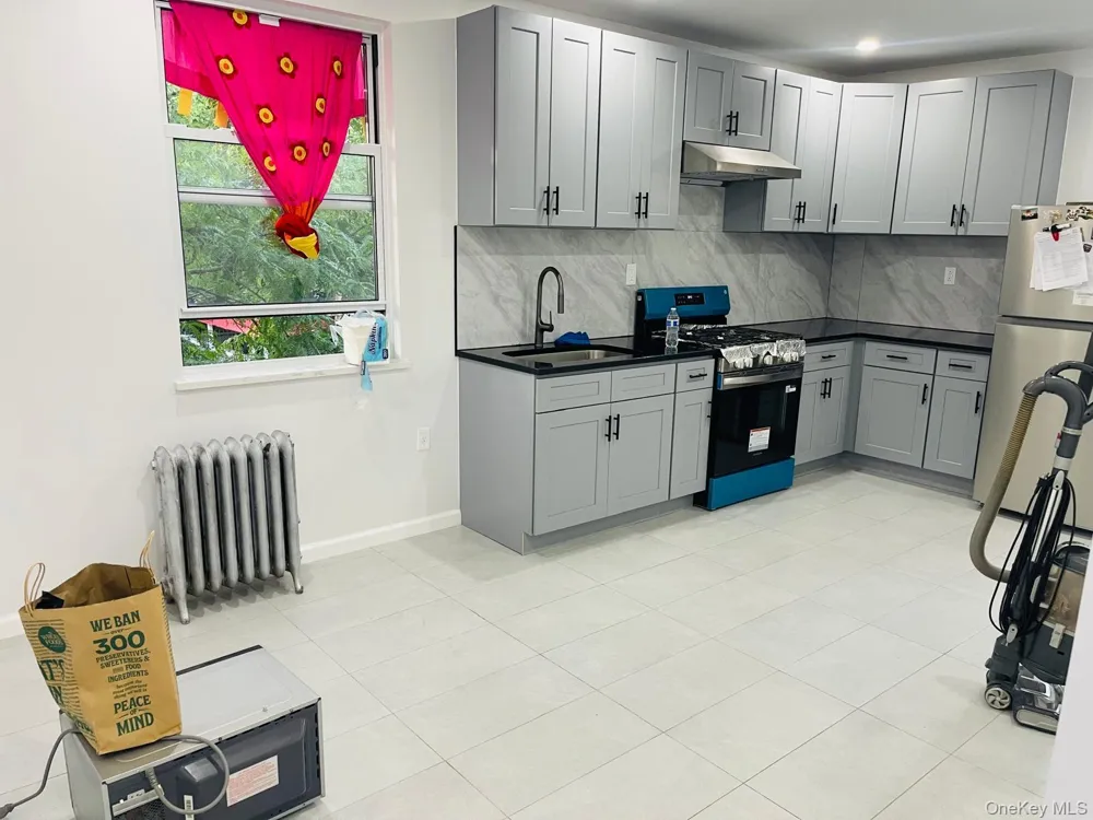 1618 Glover Street #2nd Floor Bronx, NY 10462