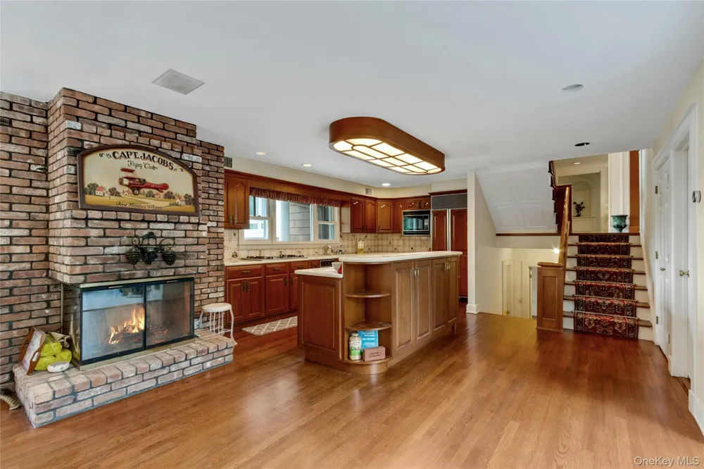 12 Lorillard Road Tuxedo Park, NY 10987