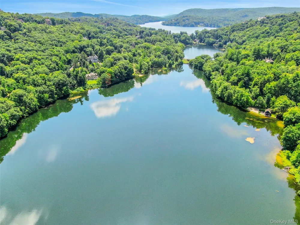 12 Lorillard Road Tuxedo Park, NY 10987