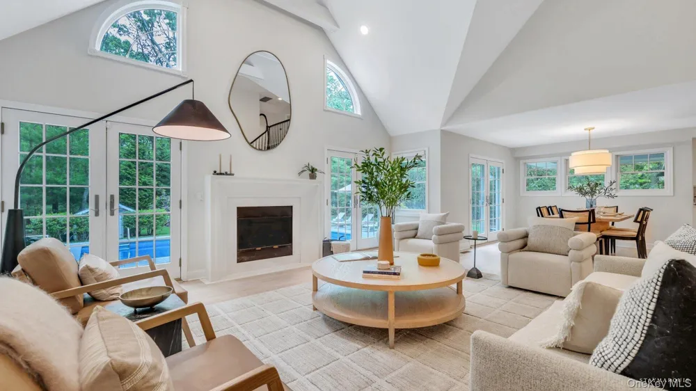 117 Montauk Boulevard East Hampton, NY 11937