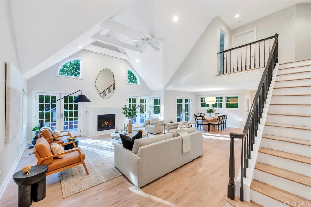 117 Montauk Boulevard East Hampton, NY 11937