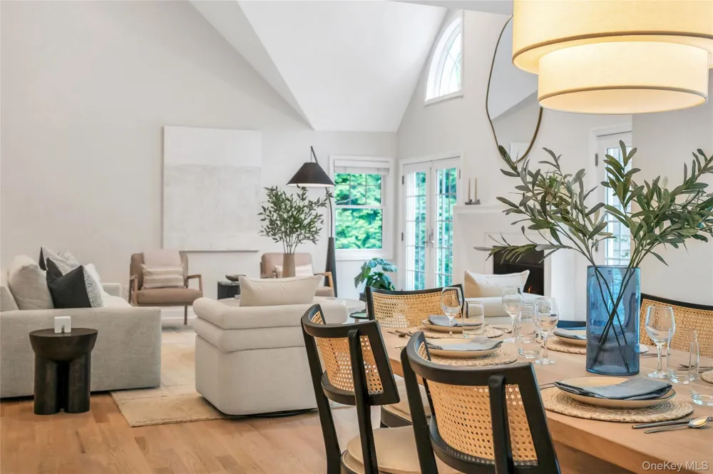 117 Montauk Boulevard East Hampton, NY 11937