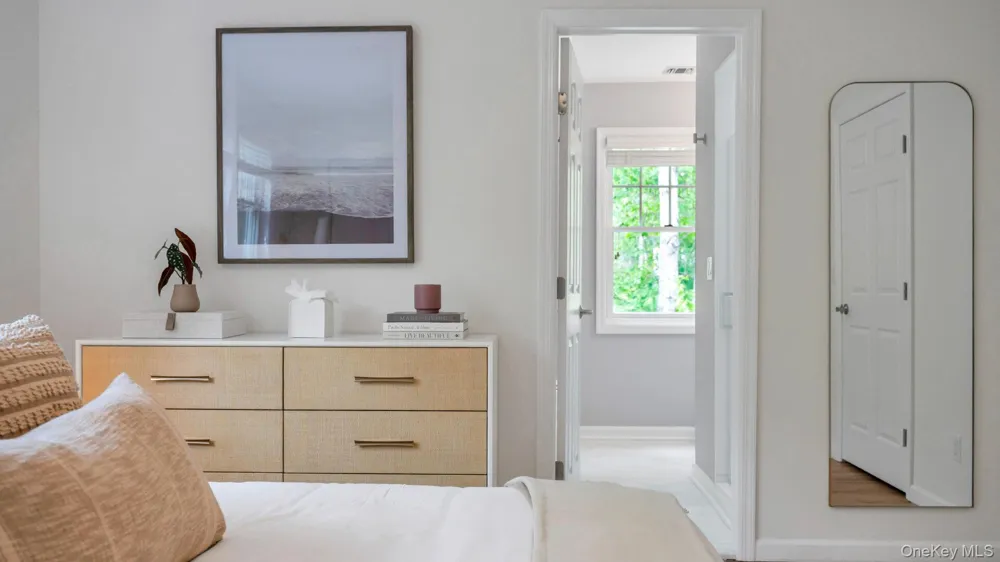 117 Montauk Boulevard East Hampton, NY 11937