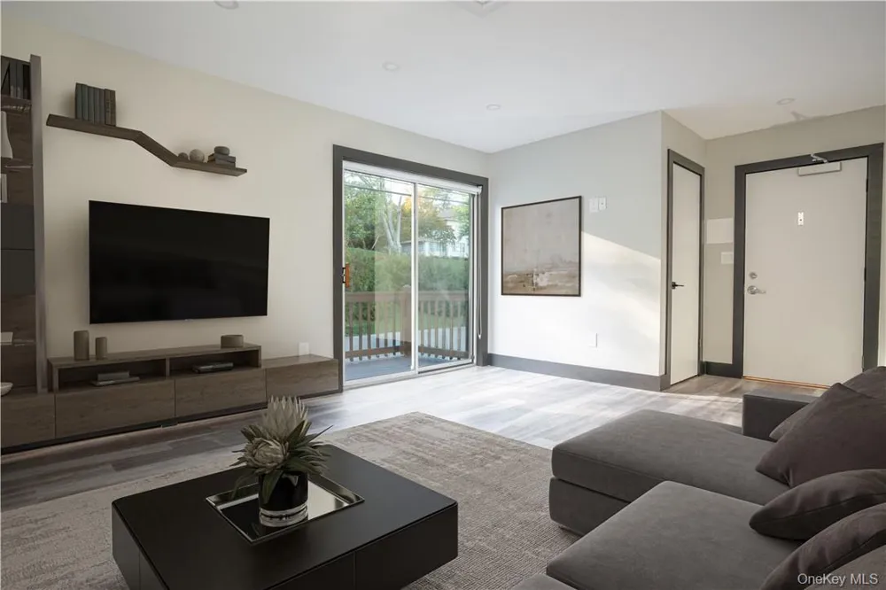 8-12 S Boulevard #12-202 Nyack, NY 10960