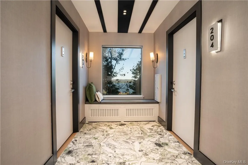 8-12 S Boulevard #12-202 Nyack, NY 10960