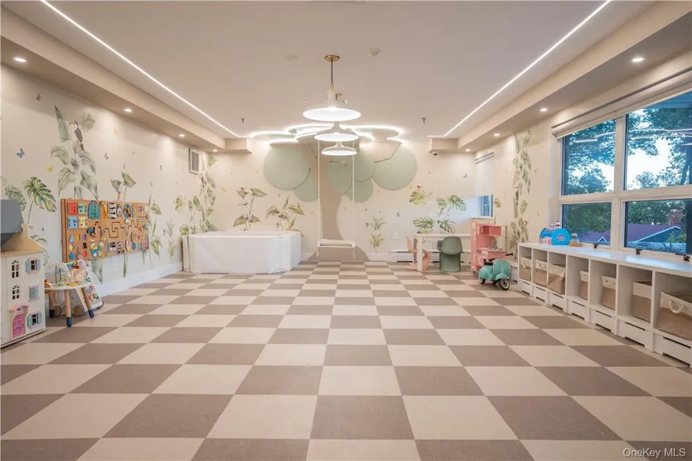 8-12 S Boulevard #12-202 Nyack, NY 10960
