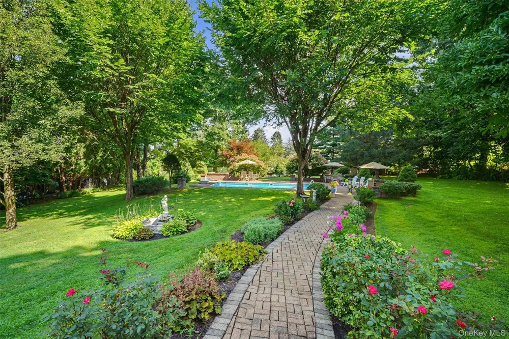 730 Fieldstone Court Yorktown Heights, NY 10598
