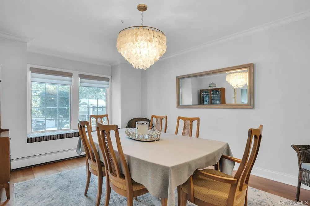 7 Stonehurst Lane Dix Hills, NY 11746